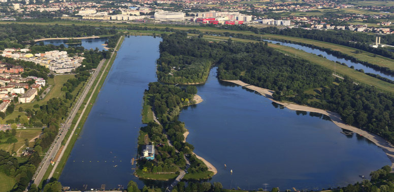 Jezero Jarun snimka iz zraka.