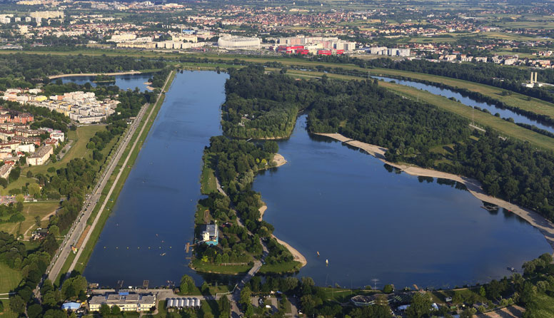 Slika prikazuje jezero Jarun.