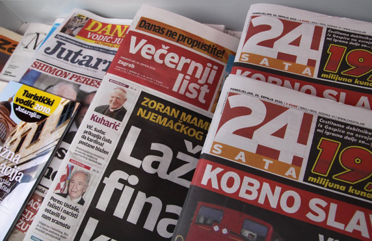 Primjeri dnevnih novina- Jutarnji list, Večernji i 24 sata.