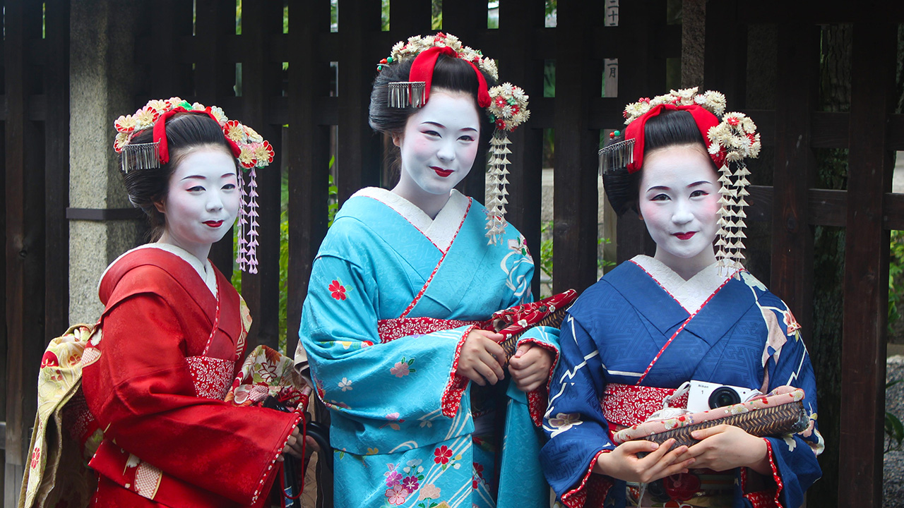 Gejše, tradicionalne japanske zabavljačice. 