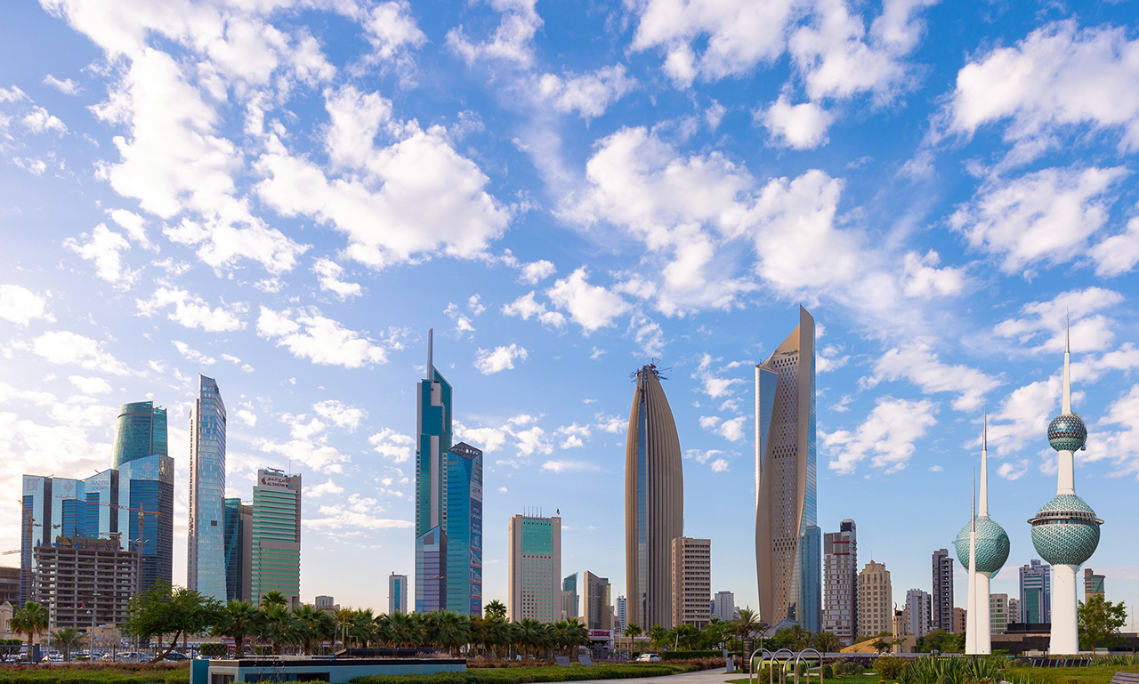 Neboderi od betona i stakla u poslovnom centru Kuvajta. 